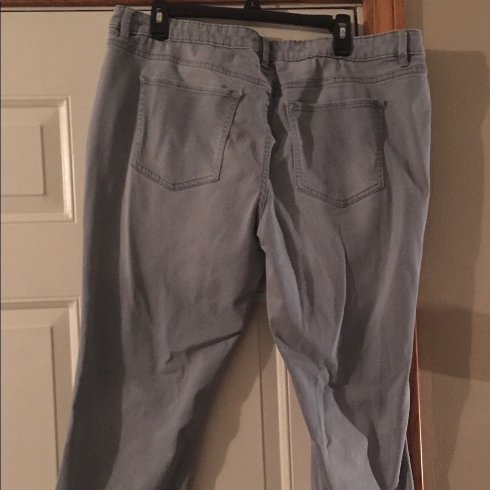 Liz Claiborne city gray jeans - Picture 3 of 6